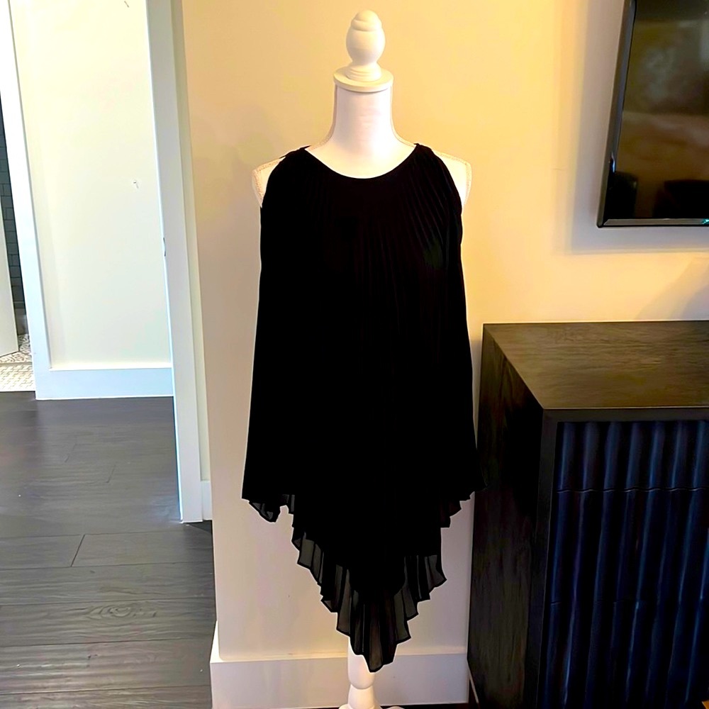 Black Max Studio Pleated Top